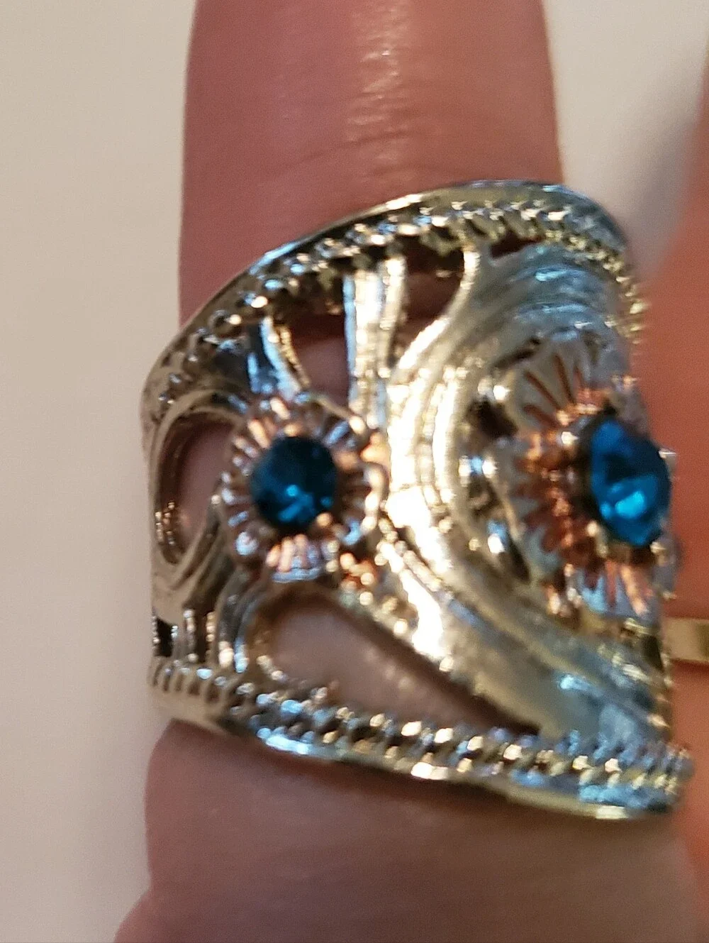 Faux Silver Floral Statement Ring with Teal Blue Crystals‎ Size 7 NWOT